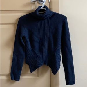 Pre-loved vintage Gucci cropped sweater.